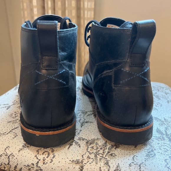 Men’s Timberland black boots